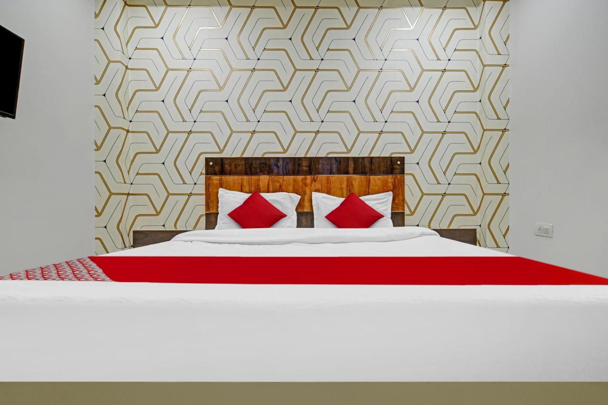 Hotel O Blue Wings 4* Indore
